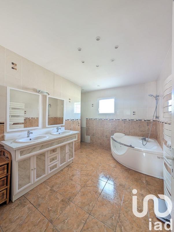 Maison - 125 m² - 4 pièces