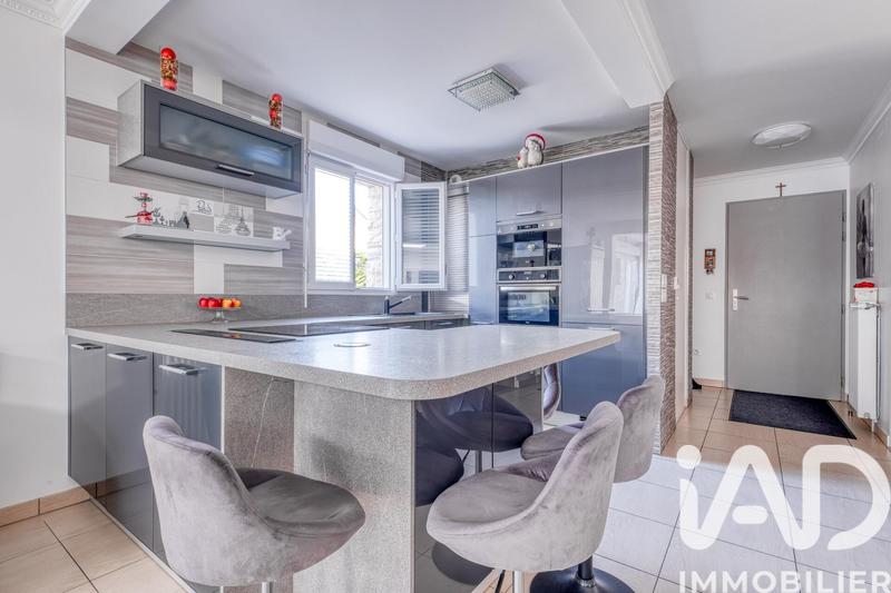 Maison - 122 m² - 5 pièces