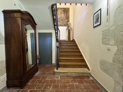 Maison - 250 m² - 6 pièces