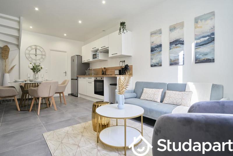 Chambre - 10 m² - 1 pièce