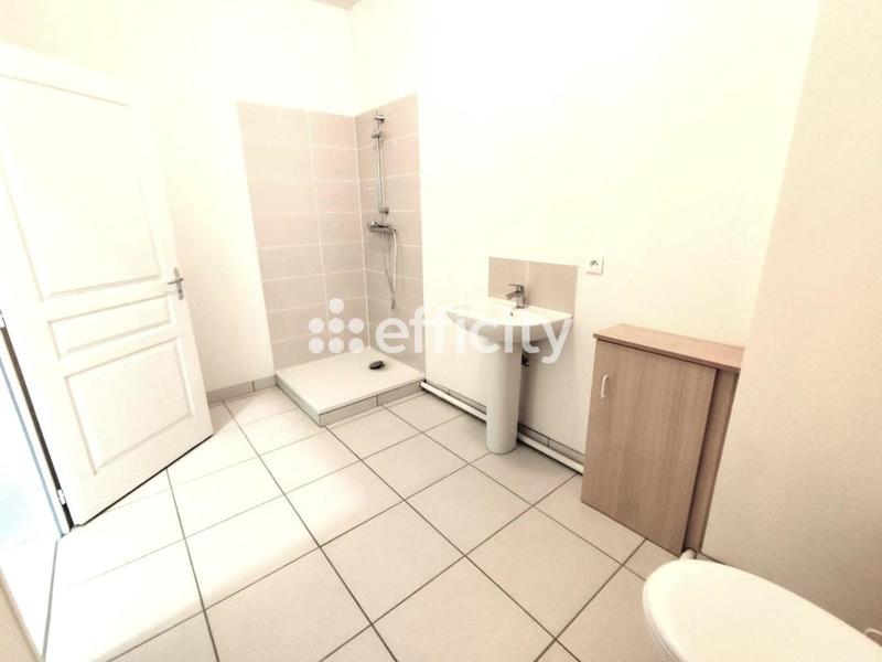 Local d'activité / Entrepôt - 400 m² - 3 pièces