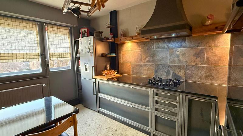 Appartement - 77 m² - 3 pièces