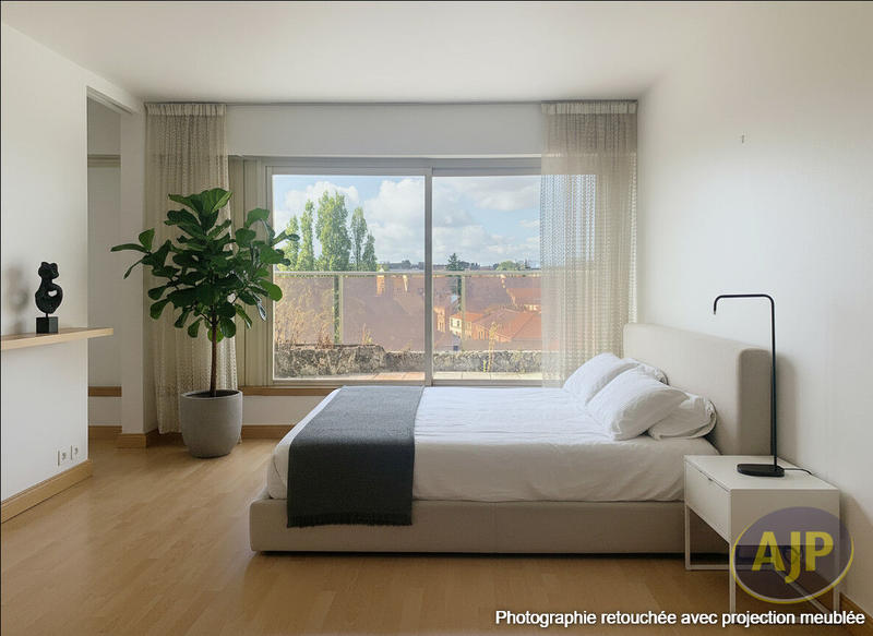 Appartement - 144 m² - 5 pièces