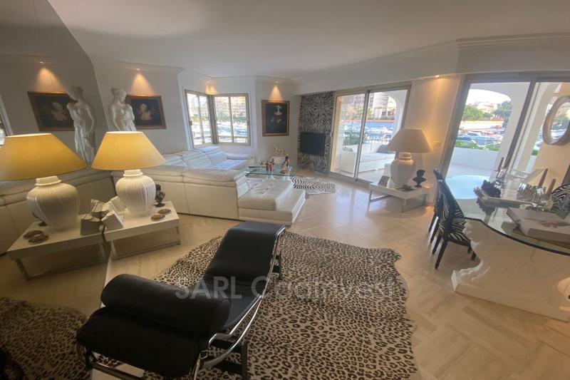 Appartement - 80 m² - 3 pièces