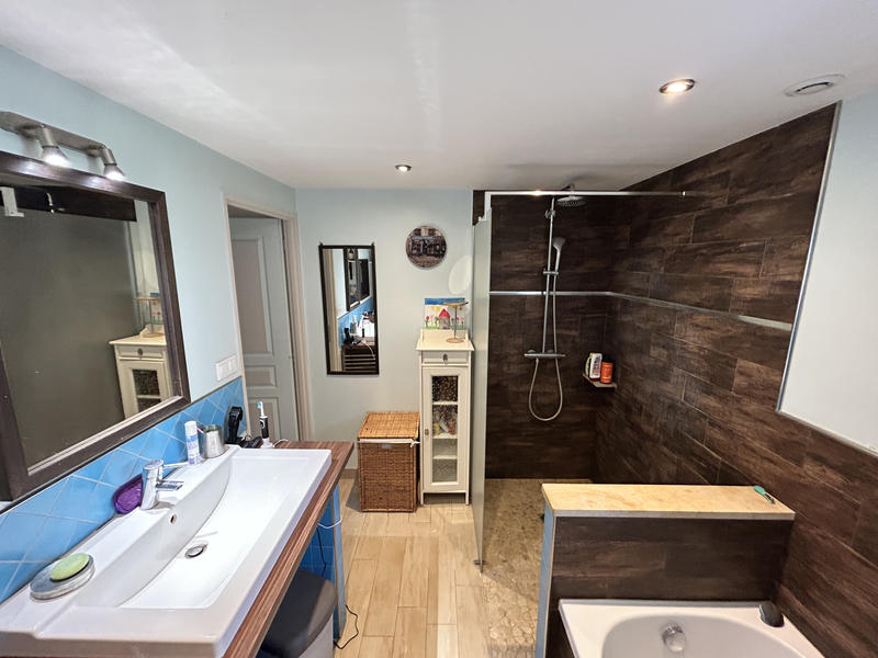 Maison - 190 m² - 7 pièces