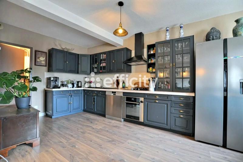 Appartement - 85 m² - 4 pièces