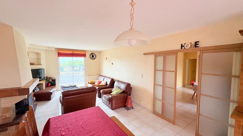 Maison - 200 m² - 5 pièces