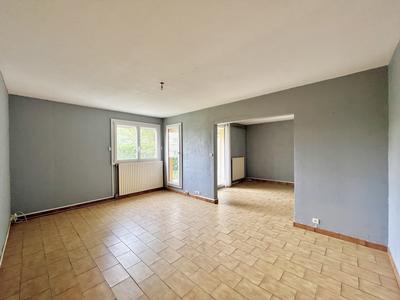 Appartement - 82 m² - 4 pièces