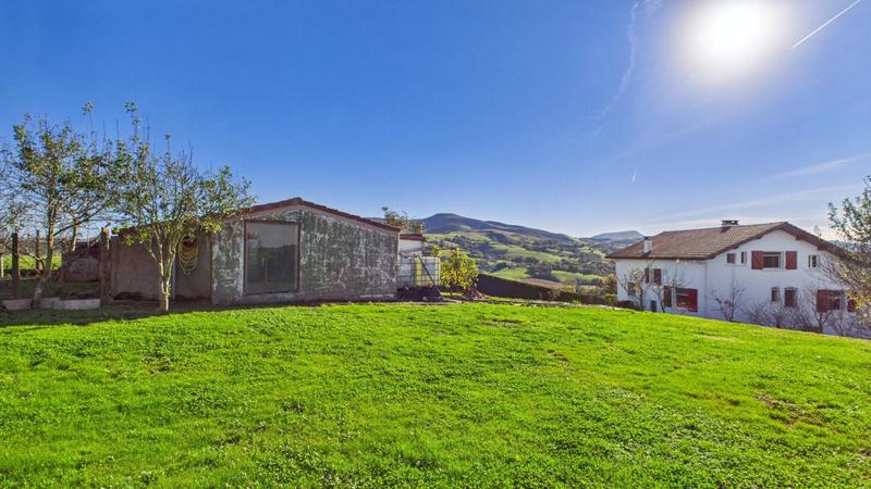 Maison traditionnelle - 134 m² - 4 pièces