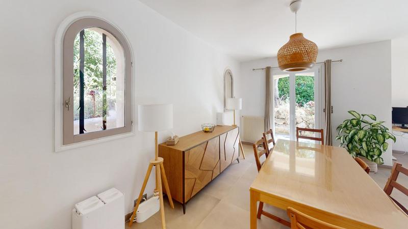 Villa - 204 m² - 6 pièces