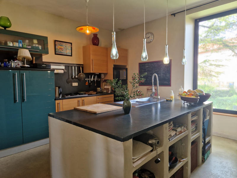 Maison - 280 m² - 9 pièces