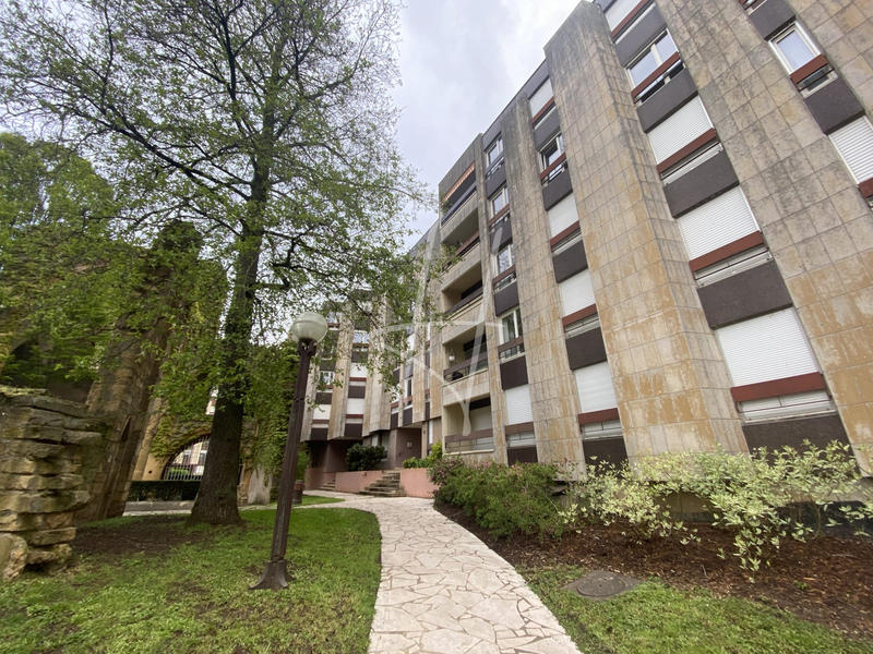 Appartement - 76 m² - 4 pièces