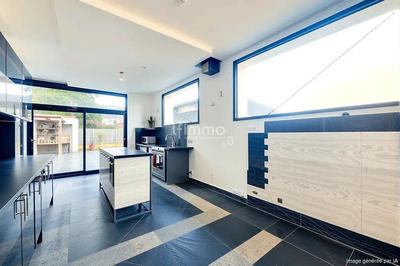 Maison - 155 m² - 7 pièces