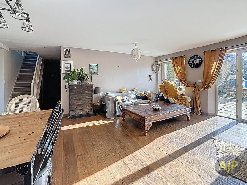 Maison - 175 m² - 8 pièces