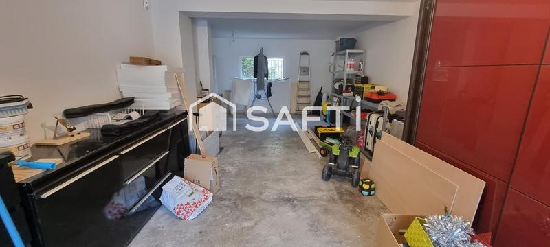Maison - 240 m² - 8 pièces