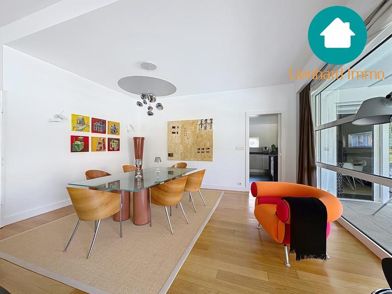 Villa - 300 m² - 7 pièces