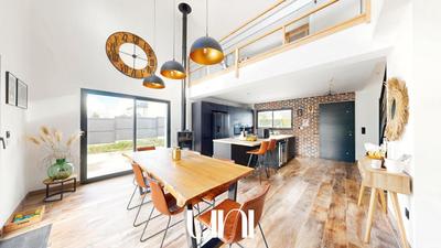 Maison - 137 m² - 5 pièces