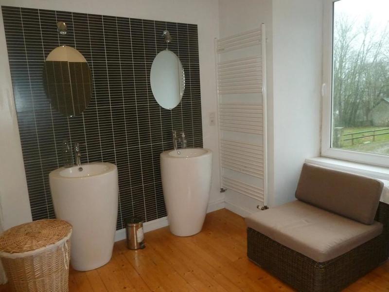 Maison - 350 m² - 10 pièces