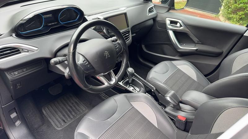 Peugeot 2008 II 1.2 PureTech 130 Eat6 Active - Automatique Entretien constructeur