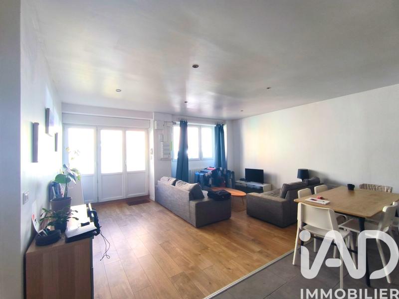 Maison - 98 m² - 5 pièces