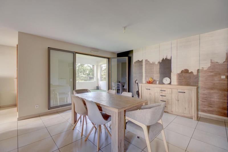 Appartement - 101 m² - 4 pièces