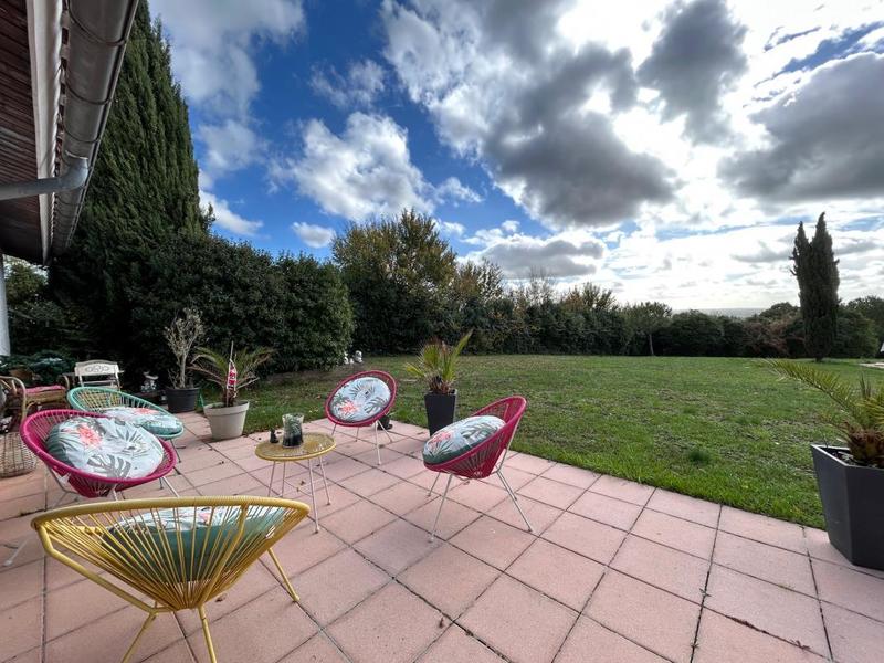 Propriété - 132 m² - 4 pièces