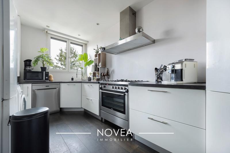 Appartement - 100 m² - 4 pièces