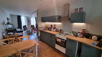 Maison - 170 m² - 8 pièces