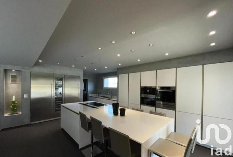 Maison de maîtres - 265 m² - 7 pièces