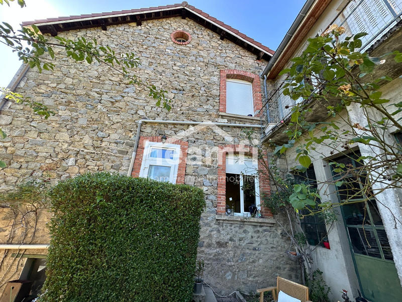 Maison ancienne - 210 m² - 6 pièces