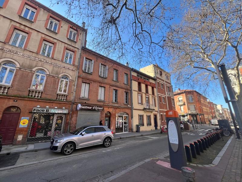 Studio - 15 m² - 2 pièces