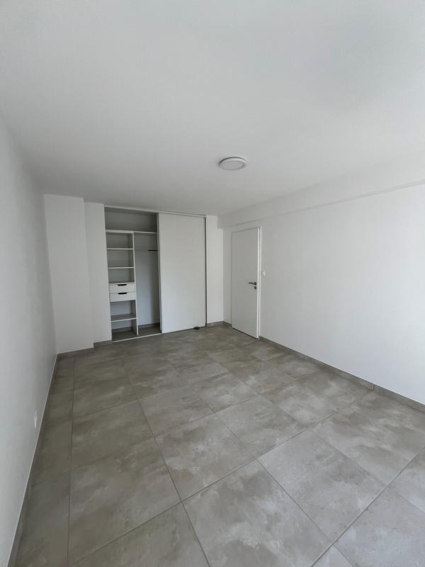 Appartement - 99 m² - 3 pièces