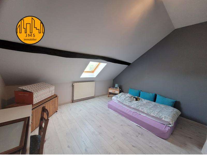 Maison - 215 m² - 8 pièces