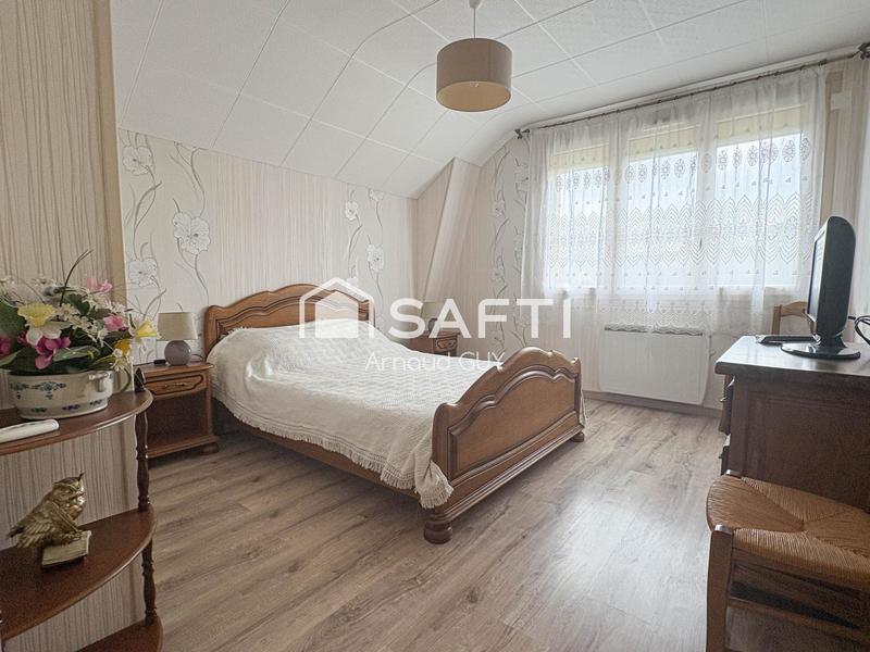 Maison - 230 m² - 8 pièces