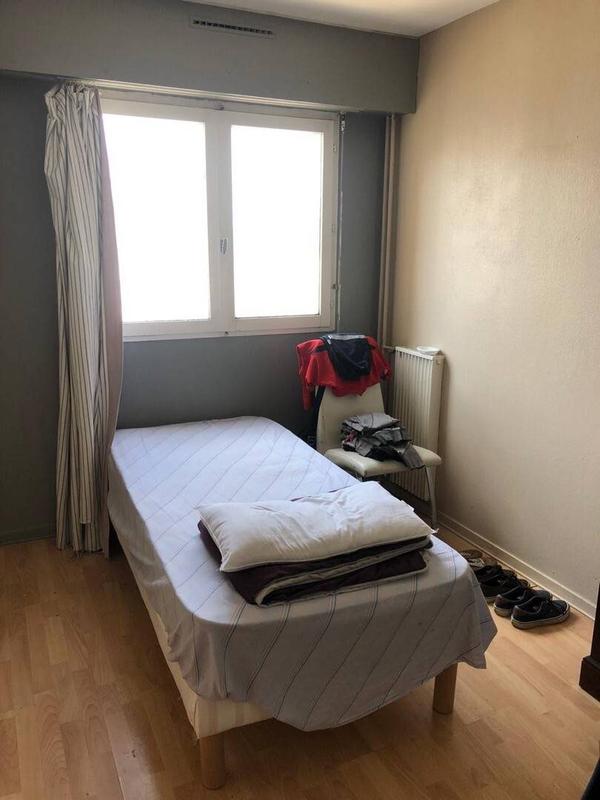 Appartement - 100 m² - 6 pièces