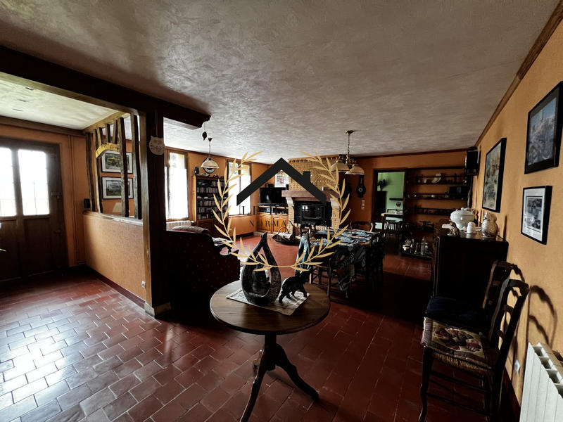 Maison ancienne - 180 m² - 5 pièces