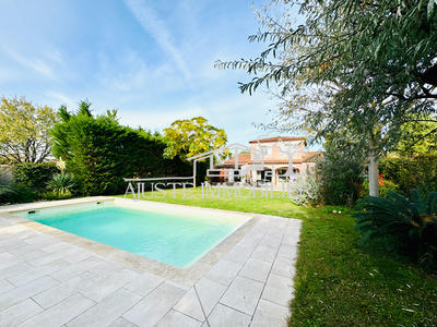 Maison - 160 m² - 5 pièces