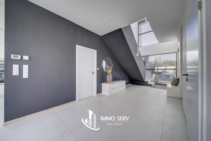 Villa - 260 m² - 7 pièces