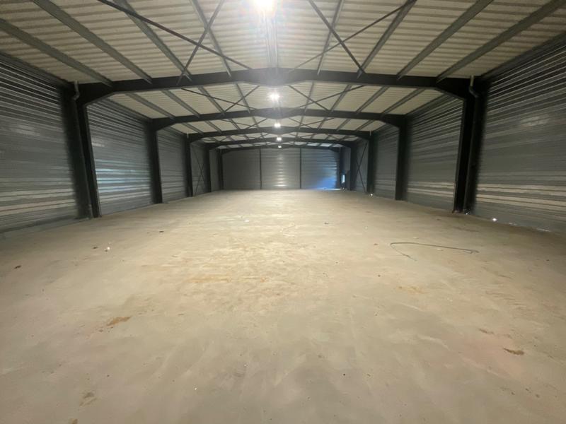 Local d'activités - 456 m² - 1 pièce