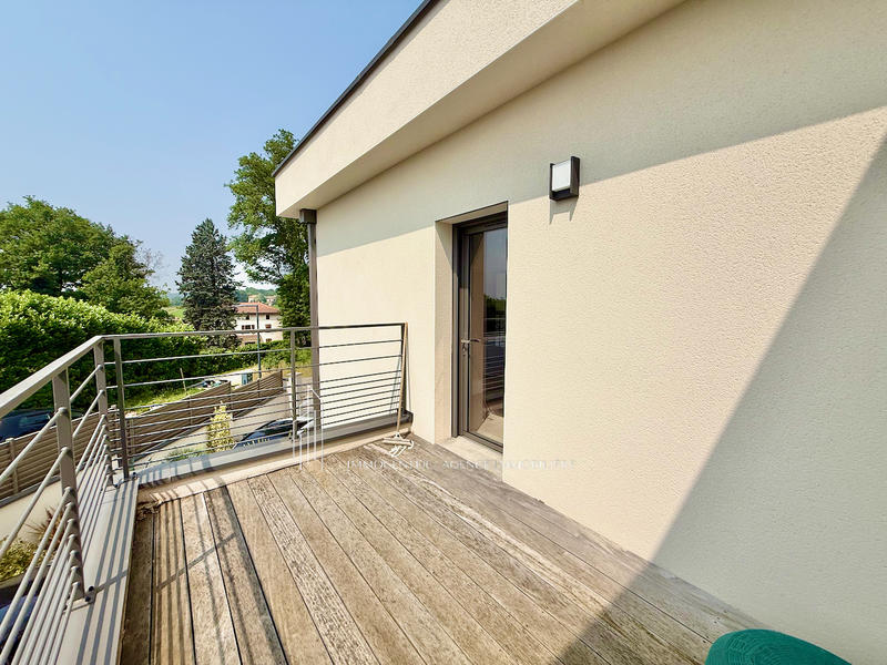 Villa - 145 m² - 6 pièces