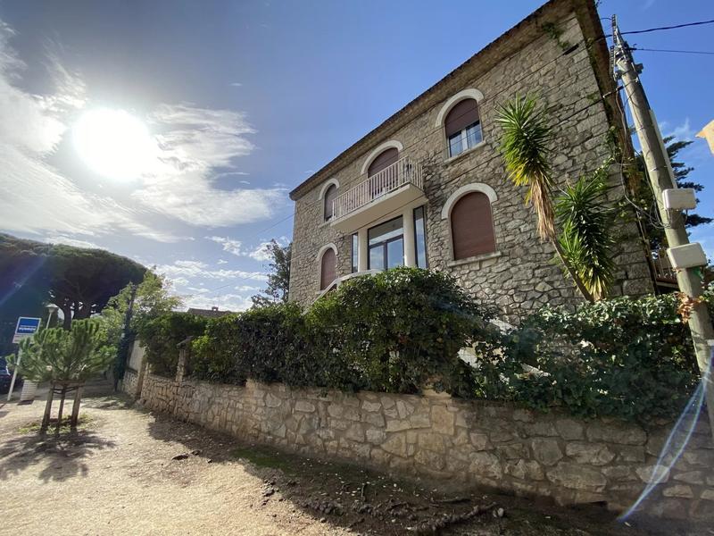 Appartement - 77 m² - 3 pièces