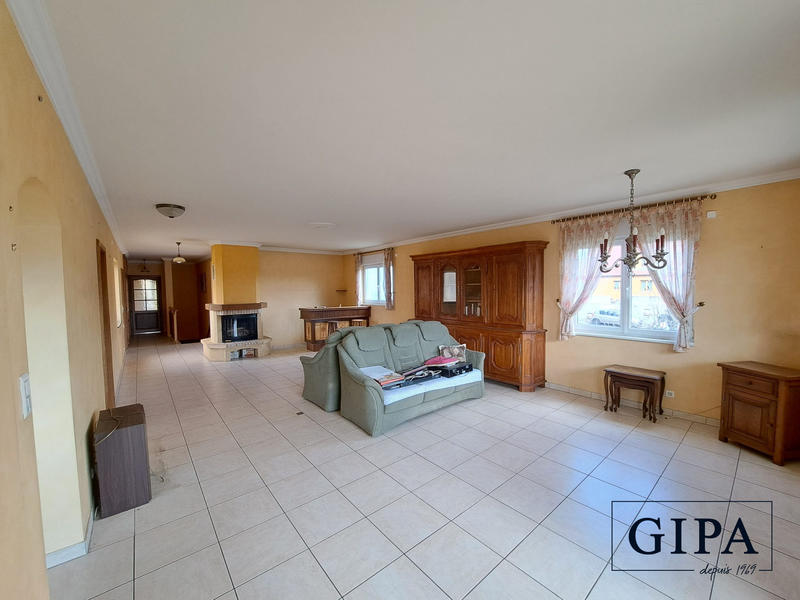 Maison - 140 m² - 5 pièces