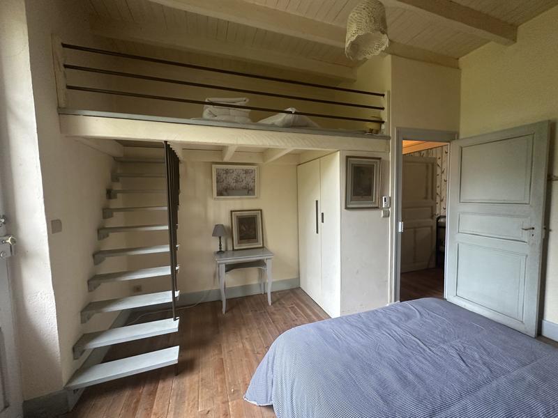 Maison - 216 m² - 5 pièces