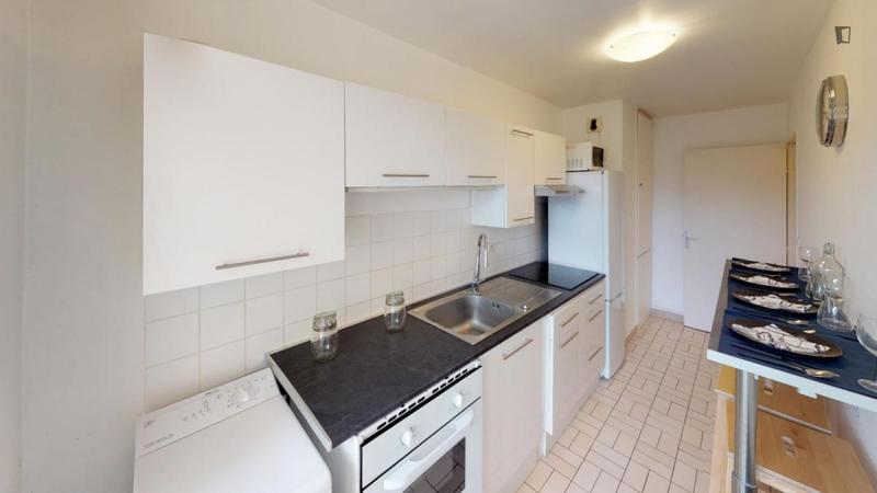 Chambre - 8 m² - 4 pièces