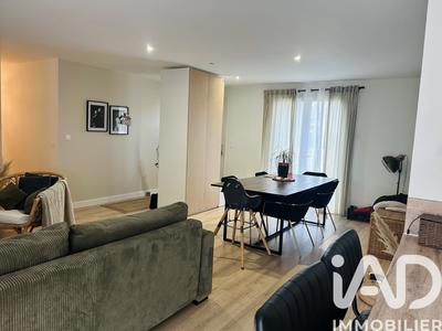 Maison - 98 m² - 4 pièces