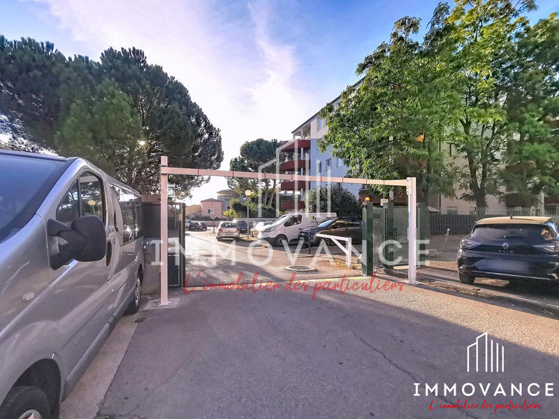 Parking / Garage - 15 m²