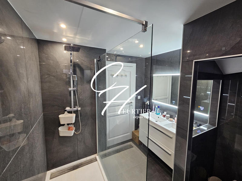 Duplex - 118 m² - 5 pièces