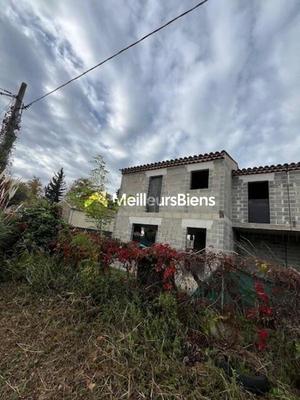 Villa - 90 m² - 4 pièces