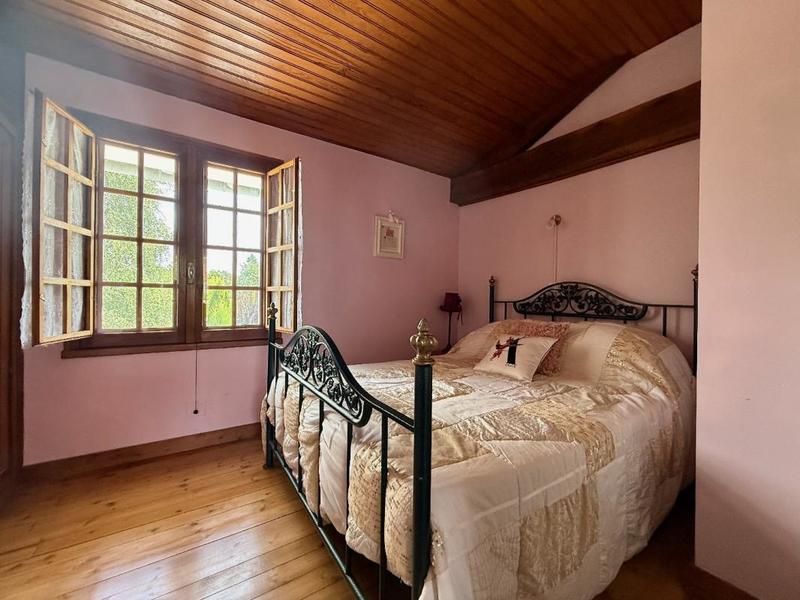 Maison - 174 m² - 7 pièces