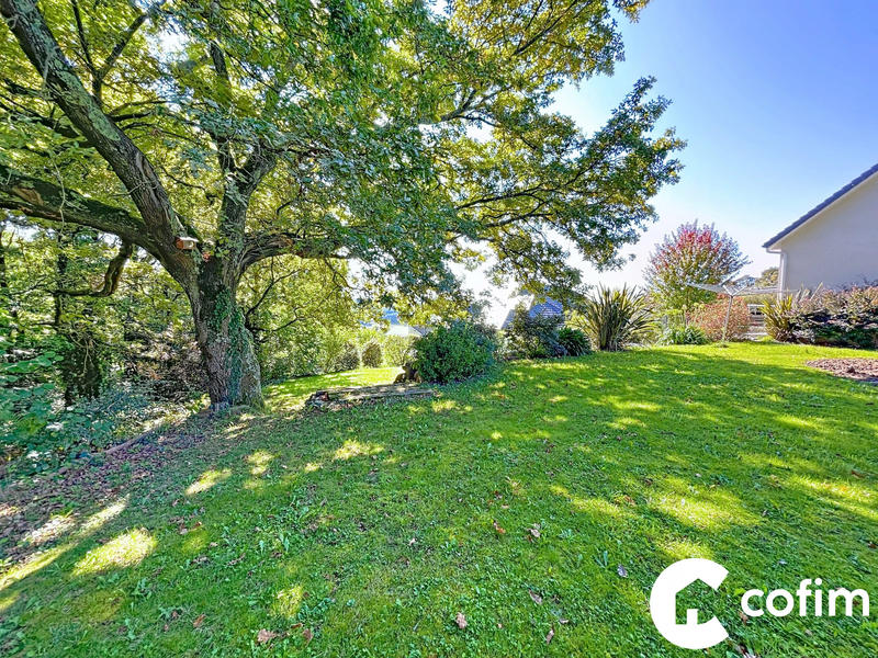 Maison - 180 m² - 7 pièces